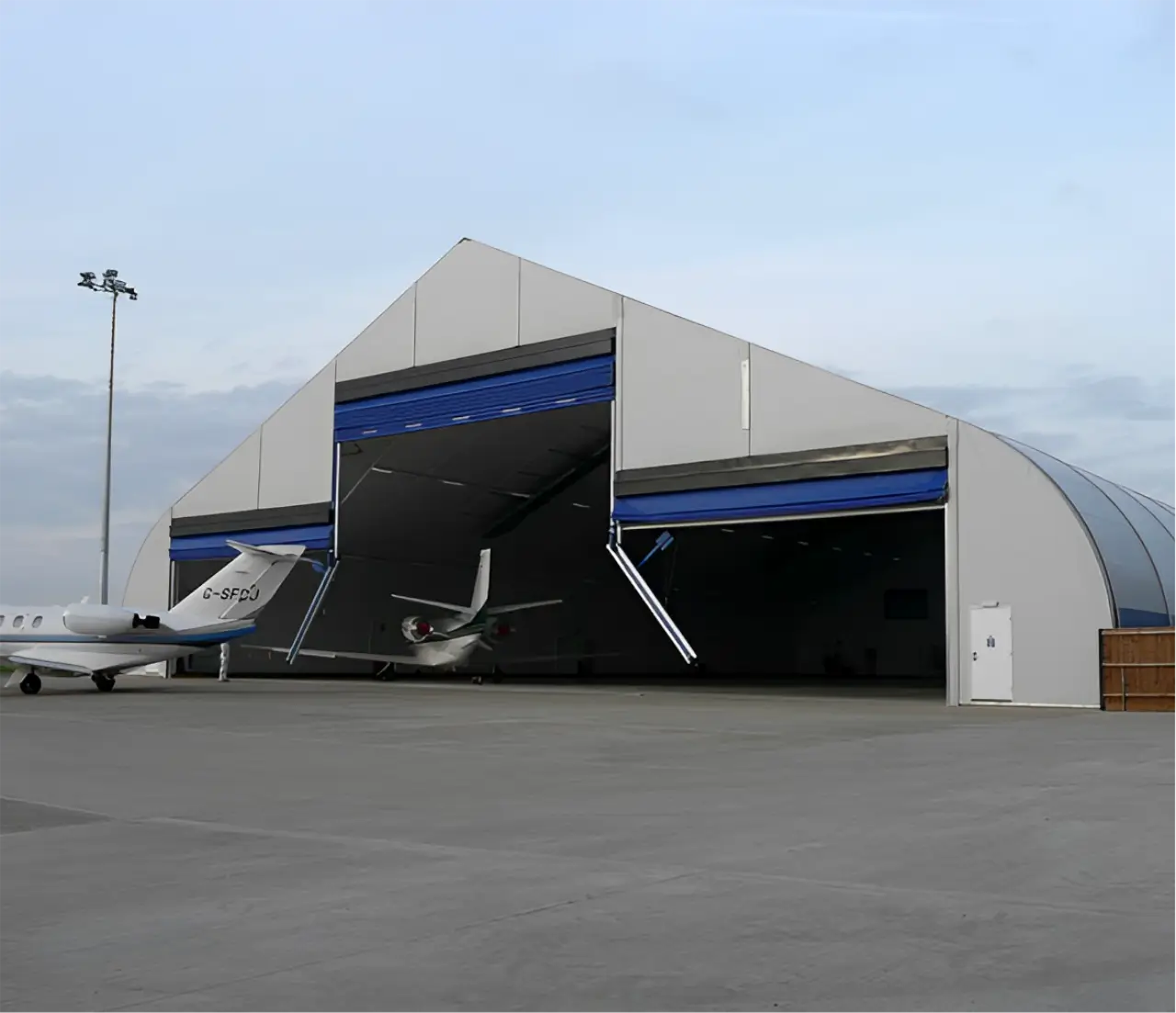 Almacenamiento De Espacio En Hangares De Aviones (1)